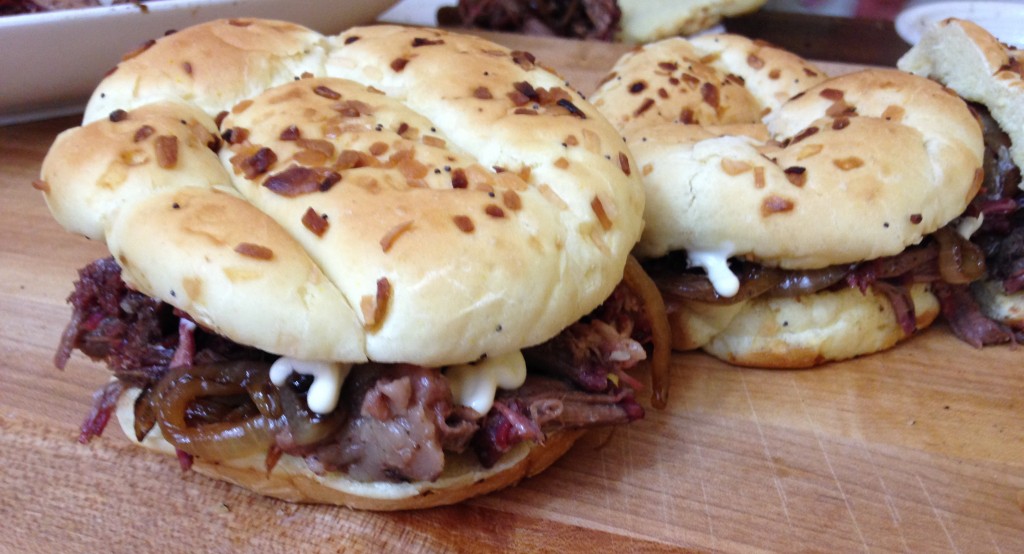pulled beef sandwhich