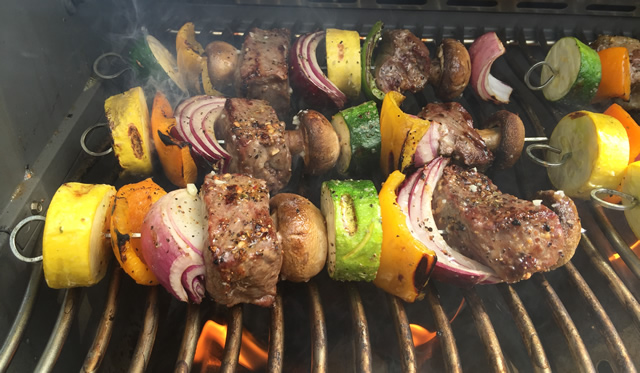 steak kabobs on grill