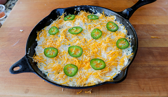 Cheesy Jalapeño Skillet Dip