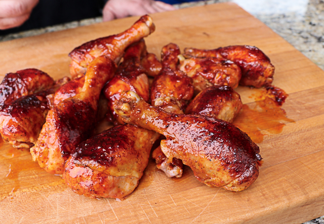 Hot Smoked Chicken Legs on the BGE - Fast and Tasty - Learn to